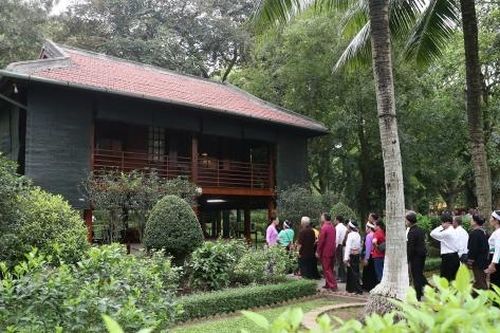 Tháng 5 nhớ Bác, học Bác từ những điều giản dị