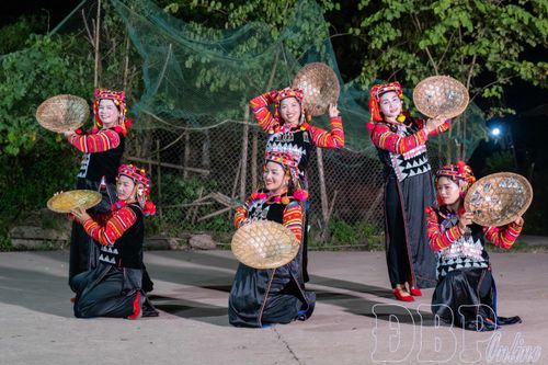 Khi người trẻ giữ 'hồn' bản sắc