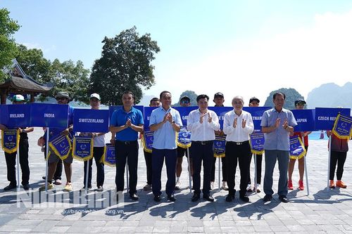 Khai mạc Giải Cúp Triathlon Châu Á-Tam Chúc và Giải Vô địch các Câu lạc bộ Triathlon quốc gia năm 2026 tại Ninh Bình