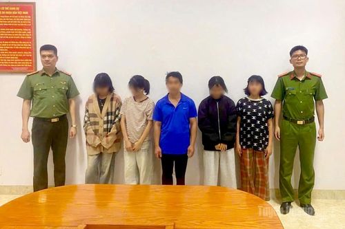 Ngăn chặn 4 học sinh bỏ học đi làm thuê