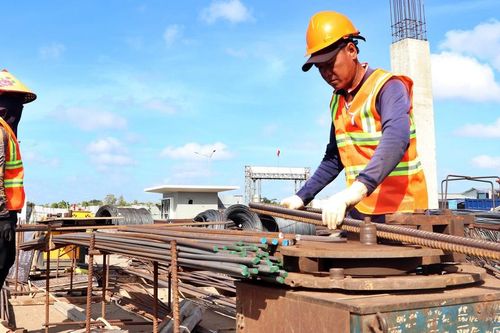 Đảm bảo nguồn vật liệu, tăng tốc thi công Bệnh viện Đa khoa Cà Mau 1.200 giường