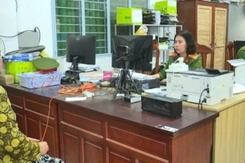 Công an Đồng Tháp nỗ lực thực hiện chiến dịch '30 ngày, đêm' cấp căn cước