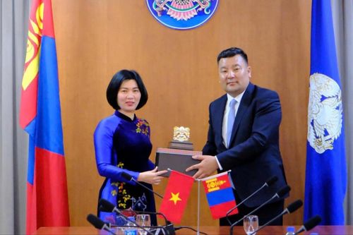 Hà Nội tăng cường quan hệ hữu nghị và hợp tác với thành phố Ulaanbaatar, Mông Cổ