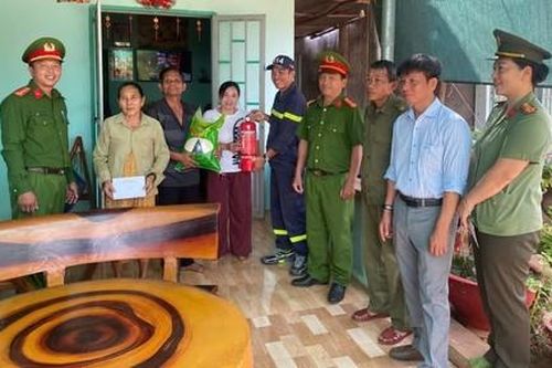 Công an xã Đất Đỏ lan tỏa tinh thần nhân ái vì cộng đồng, giữ vững ANTT địa bàn