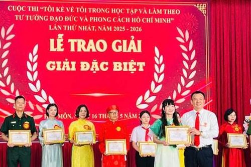 Lan tỏa tinh thần 'tự soi, tự sửa' từ cuộc thi 'Tôi kể về tôi' ở xã Hát Môn