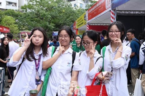 Ngày hội tuyển sinh khối Khoa học và Công nghệ 2026: Teen quyết đi hết 60 gian hàng