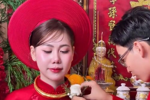 Cô dâu bật khóc vì 6 chỉ vàng 'không cánh mà bay' trong ngày cưới