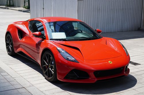 Lotus Emira giá đến 12,888 tỷ đồng có gì đặc biệt?