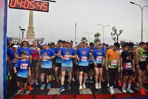 Lan tỏa thông điệp 'Chạy nhanh - Sống xanh'