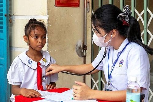 Chăm sóc sức khỏe và dinh dưỡng cho trẻ em dân tộc thiểu số Raglai