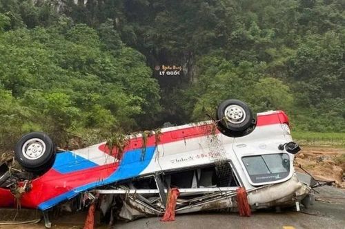 Mưa lớn khiến nhiều ngôi nhà ở Cao Bằng bị ngập sâu