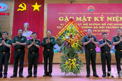 Hơn 200 đại biểu dự gặp mặt truyền thống Bộ đội Trường Sơn