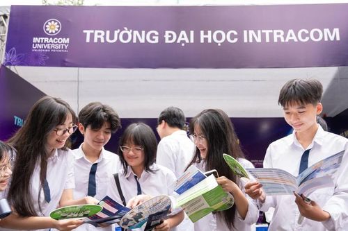 Đại học Intracom giới thiệu mô hình đào tạo gắn AI và doanh nghiệp