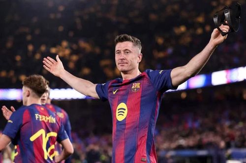 Lewandowski chia tay Barca