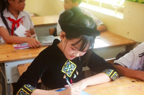Hành trình lan tỏa văn hóa đọc đến học sinh vùng cao