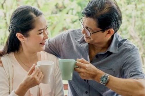 Đàn ông càng lớn tuổi càng cần 2 điều này ở người phụ nữ bên cạnh