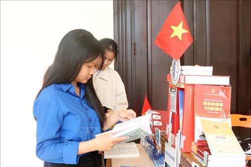 Khơi dậy khát vọng tuổi trẻ qua những trang sách viết về Chủ tịch Hồ Chí Minh