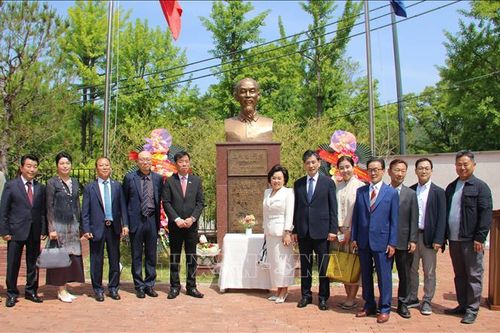 Lan tỏa giá trị tư tưởng Hồ Chí Minh tới bạn bè quốc tế tại Hàn Quốc