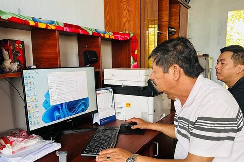Nỗ lực đưa công nghệ số về bản làng