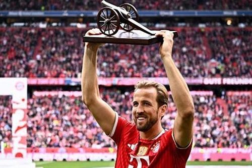 Harry Kane thiết lập cột mốc 58 bàn thắng: Kẻ hủy diệt các kỷ lục tại Bundesliga