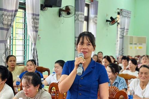 Phường Điện Bàn Đông trang bị kỹ năng phòng chống bạo lực, xâm hại cho phụ nữ