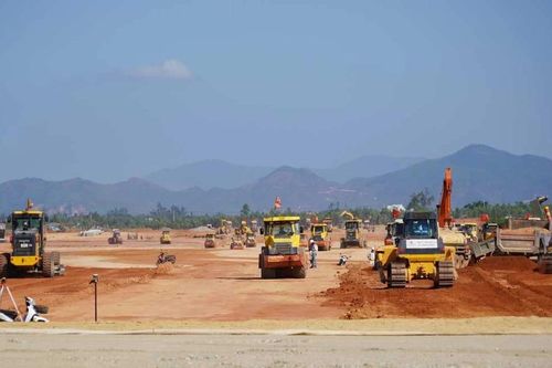 Đẩy nhanh tiến độ, sớm hoàn thành các dự án giao thông trọng điểm