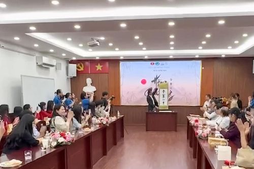 Ấm áp, thân tình Ngày hội truyền thống Hán Nôm 2026 - Hàm Chương
