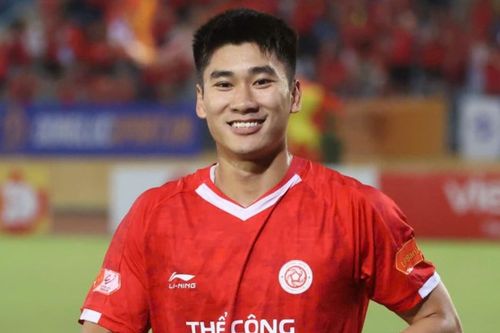 Nhâm Mạnh Dũng lập siêu phẩm, Thể Công Viettel hạ gục Nam Định 2-0 ngay tại Thiên Trường