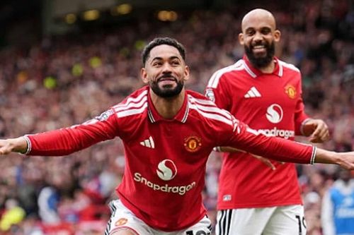 Bruno Fernandes lập kỷ lục kiến tạo trong chiến thắng kịch tính 3-2 của MU trước Nottingham Forest