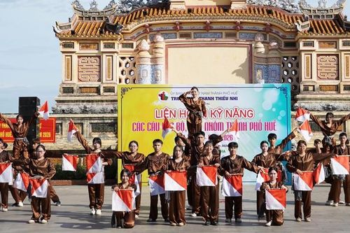 Sôi nổi Liên hoan Kỹ năng các câu lạc bộ đội, nhóm TP. Huế