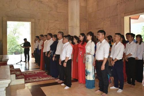 Xã Thạch An tổ chức sinh hoạt chuyên đề tại Khu di tích Quốc gia đặc biệt Pác Bó