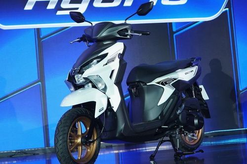 3 mẫu xe tay ga hybrid đang được săn đón: Tiết kiệm xăng vượt trội, chạy phố cực 'nhàn ví'
