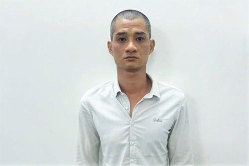 Sau 2 năm lẩn trốn, kẻ gây hàng loạt vụ cướp giật vàng ở Gia Lai ra đầu thú