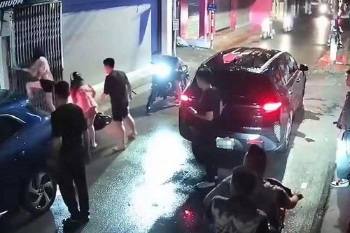 Công an xác minh vụ cô gái bị 2 thanh niên đuổi đánh giữa đêm ở Hà Nội