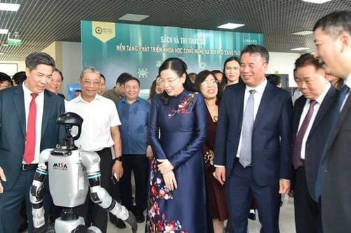 Thúc đẩy khoa học công nghệ, đổi mới sáng tạo nâng cao sức cạnh tranh quốc gia