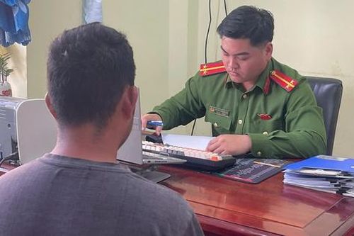 Truy xét nhanh thanh niên đi xe máy áp sát, dùng tay sàm sỡ phụ nữ rồi tăng ga bỏ chạy