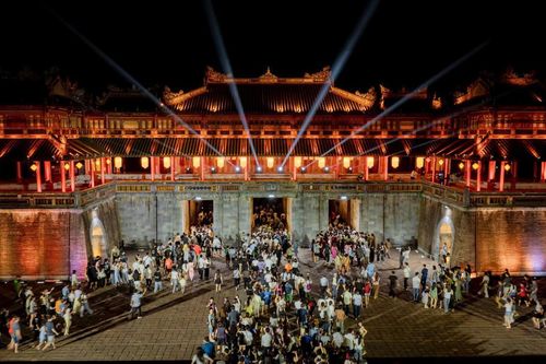 Phát triển kinh tế đêm trên nền tảng di sản cố đô Huế