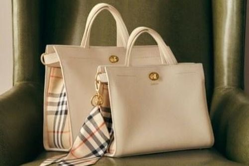 Chiếc túi xách giúp Burberry thoát năm thua lỗ