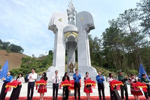 'Địa chỉ đỏ' giáo dục truyền thống cách mạng cho thế hệ trẻ