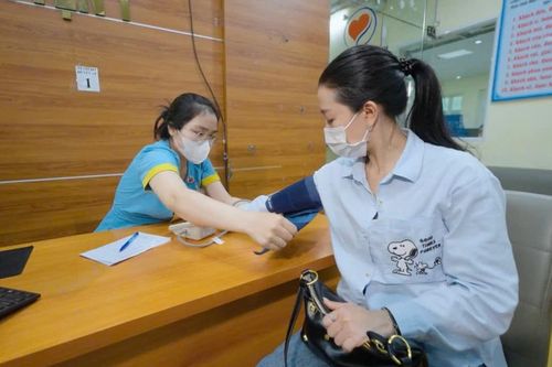 'Cùng nhau kiểm soát tăng huyết áp': Sợi dây kết nối sức khỏe giữa các thế hệ trong gia đình