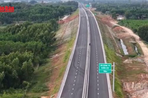 [Video] Dồn lực hoàn thành đoạn cuối cao tốc Quy Nhơn-Chí Thạnh trước ngày 19/5