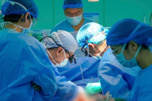 Ghép tim cứu sống bệnh nhi suy tim giai đoạn cuối