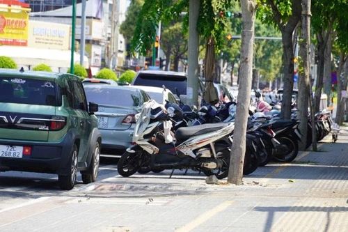 Nhu cầu sử dụng vỉa hè ở Thành phố Hồ Chí Minh tăng mạnh, cần có phần mềm quản lý