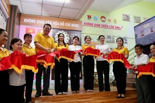 Phường Minh Phụng ra mắt Không gian văn hóa Hồ Chí Minh