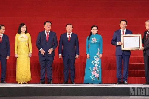 [Ảnh] Tổng Bí thư, Chủ tịch nước Tô Lâm dự Lễ công bố Nghị quyết của Quốc hội thành lập thành phố Đồng Nai