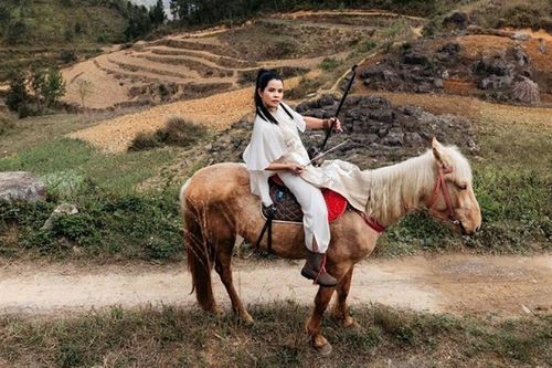 NSƯT Dương Thùy Anh và hành trình đưa 'Vó Ngựa Trên Mây' bay giữa đại ngàn văn hóa Việt
