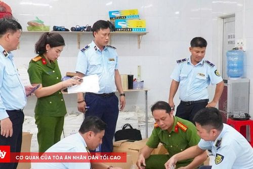 Phá đường dây sản xuất dầu gió giả