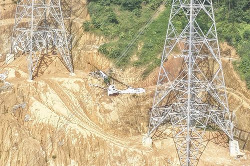 Xói lở cột điện dự án đường dây 500kV Lào Cai - Vĩnh Yên: Ban quản lý nói gì?
