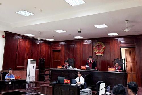 Xác định người kế thừa quyền và nghĩa vụ tố tụng trong vụ án hành chính sau tổ chức lại chính quyền địa phương