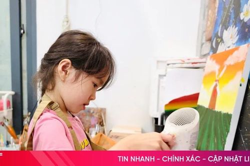 Thiếu nhi Hà Tĩnh vẽ tranh, kể chuyện về Bác Hồ